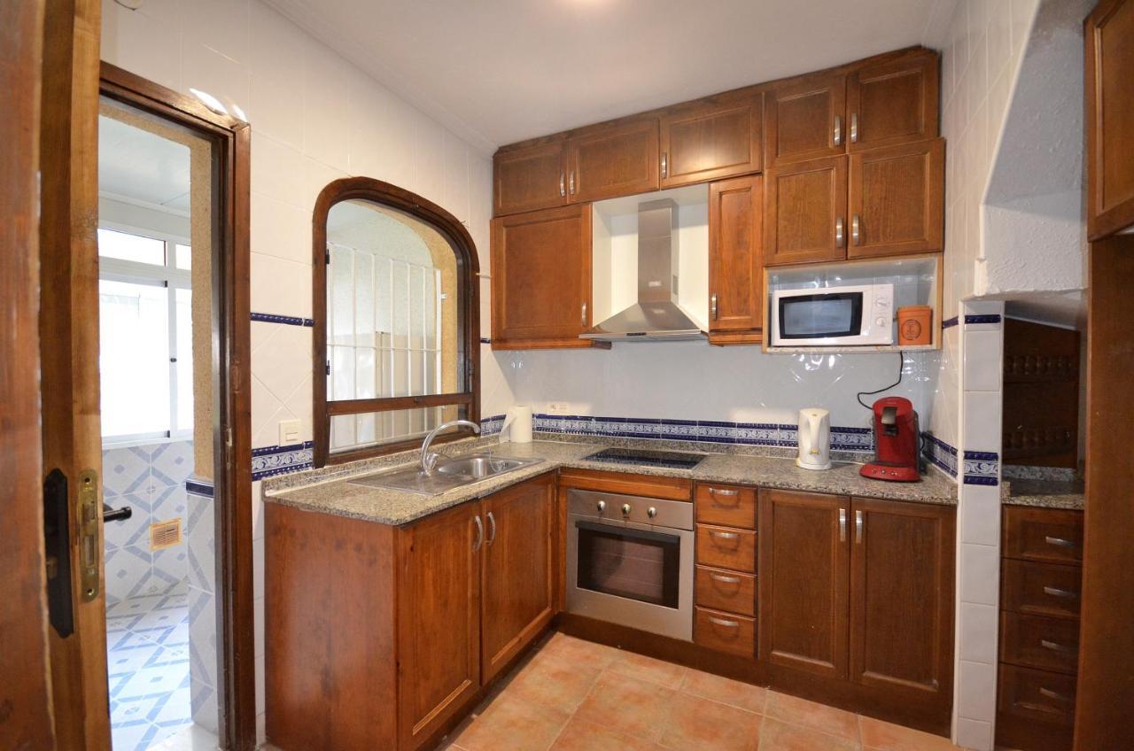Agradable Adosado Con Piscina, Duchas Hidromasaje Villa Torrevieja Exteriör bild