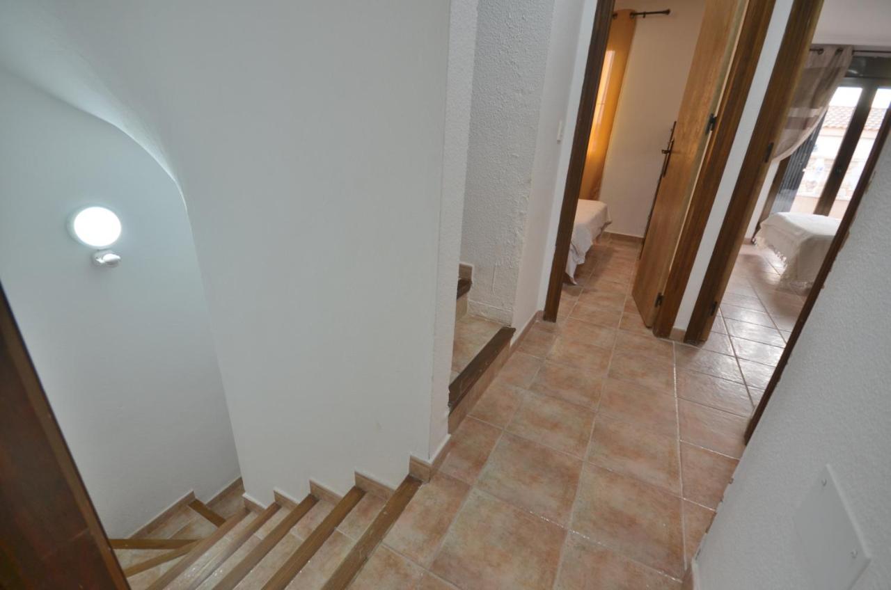 Agradable Adosado Con Piscina, Duchas Hidromasaje Villa Torrevieja Exteriör bild